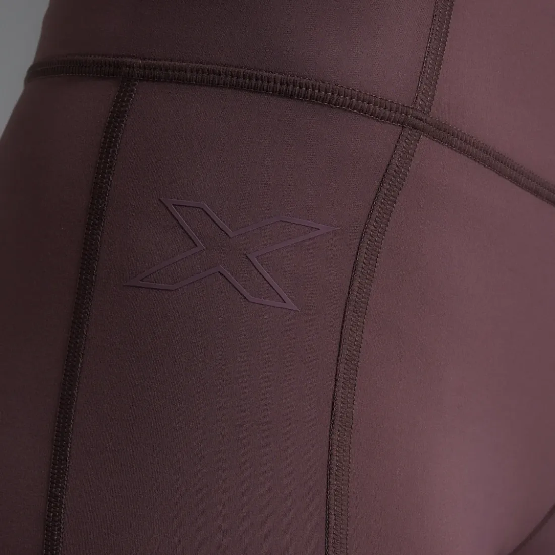 2XU Form Soft Touch Hi-Rise Compression Shorts Womens