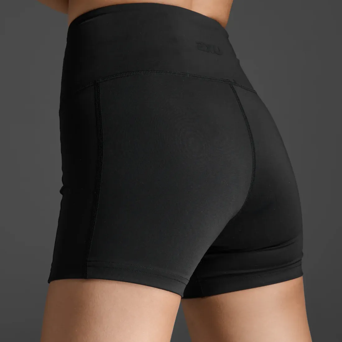 2XU Form Soft Touch Hi-Rise Compression Shorts Womens
