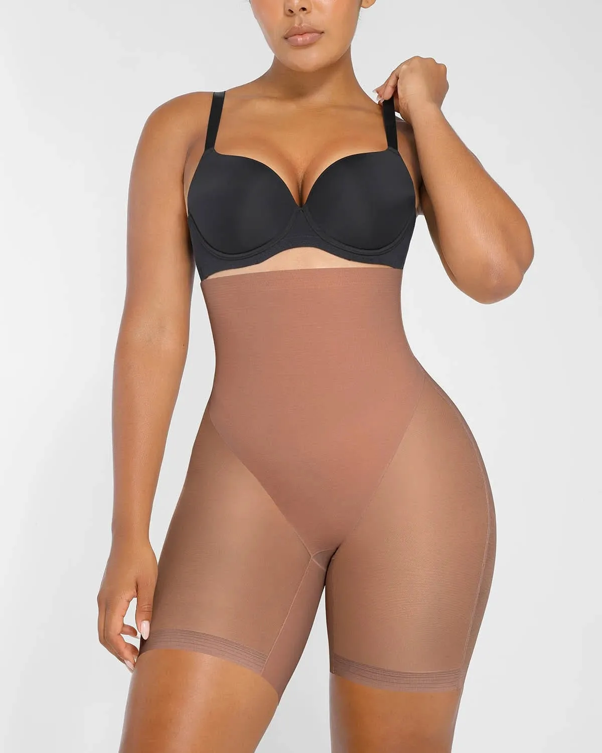 AirSlim® Mesh Smooth Butt-Lifting Shorts