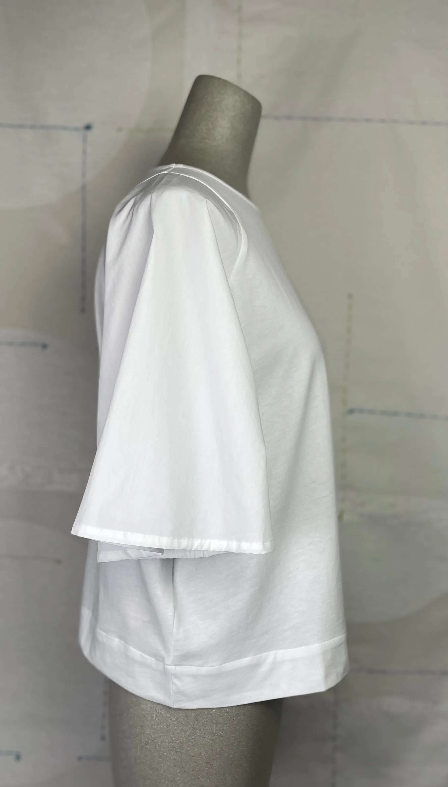 Beaumont Organic  ~  Dwyn Top - White