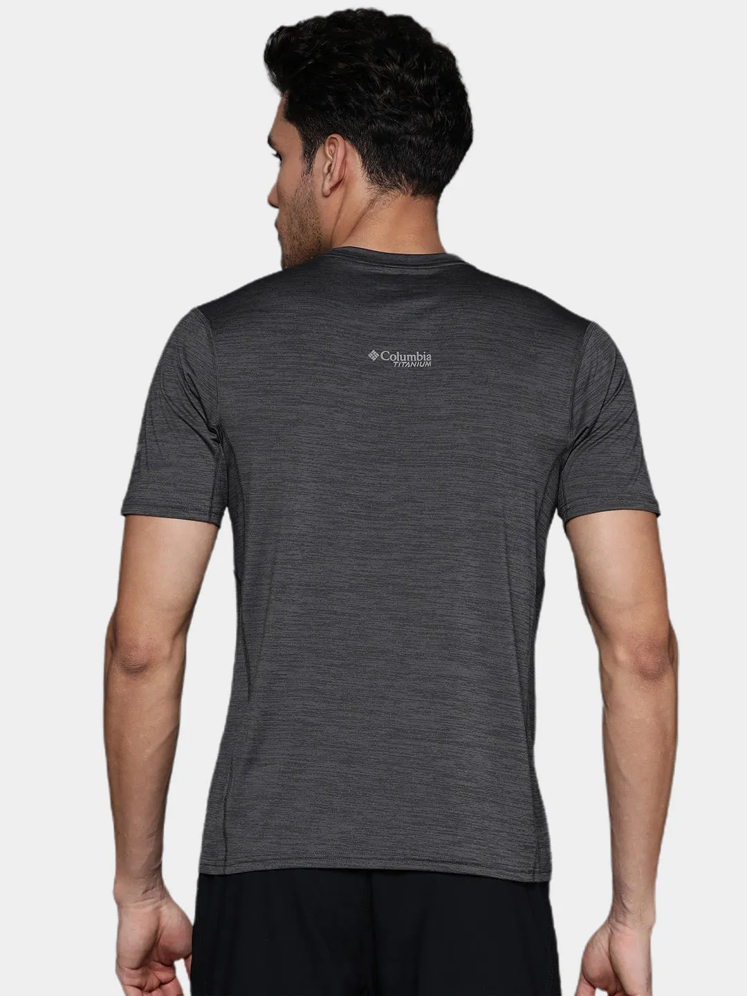 Columbia Men Grey M Titan Pass Graphic T-Shirt