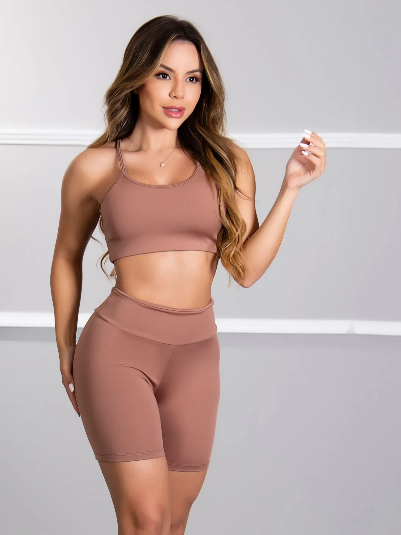 Conjunto fitness Basic (bermuda top)