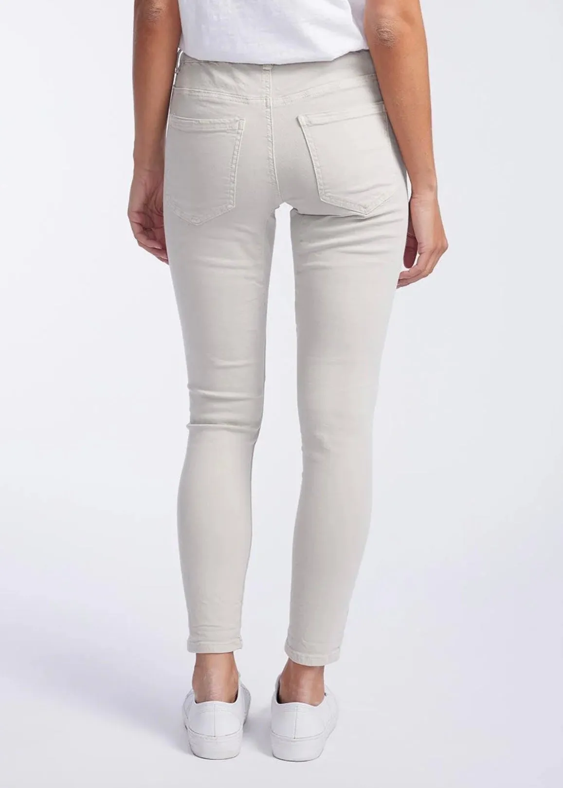 Emma Stretch Jean ~ Beige
