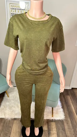 ESSENTIAL SET (OLIVE)