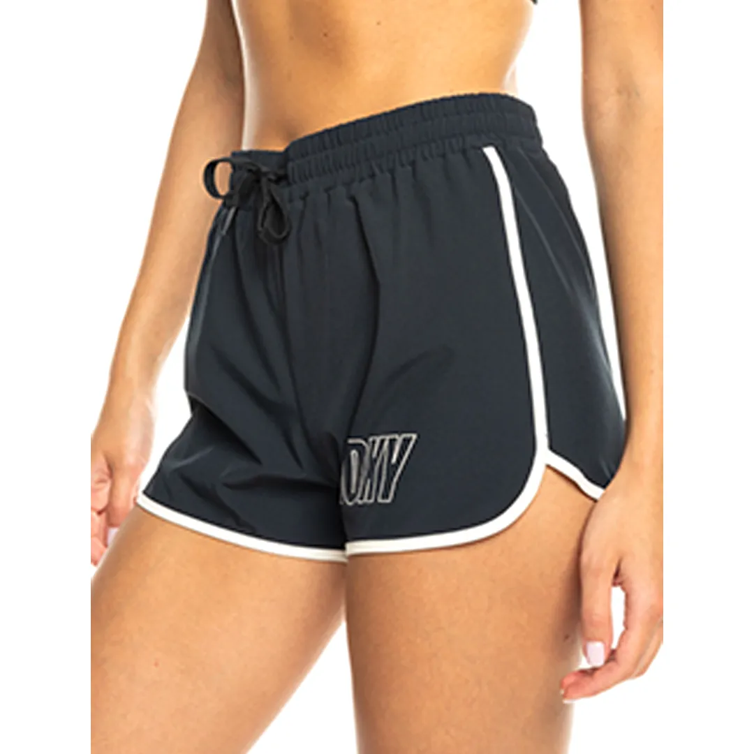 Everyday Flow Short Women's Apparel