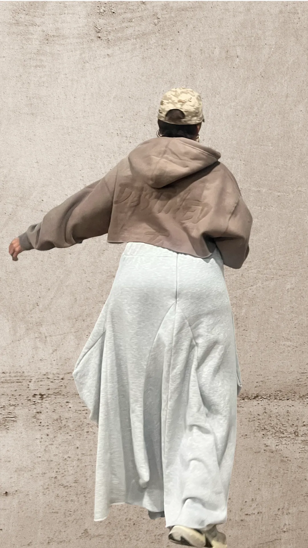 FREE - GREY