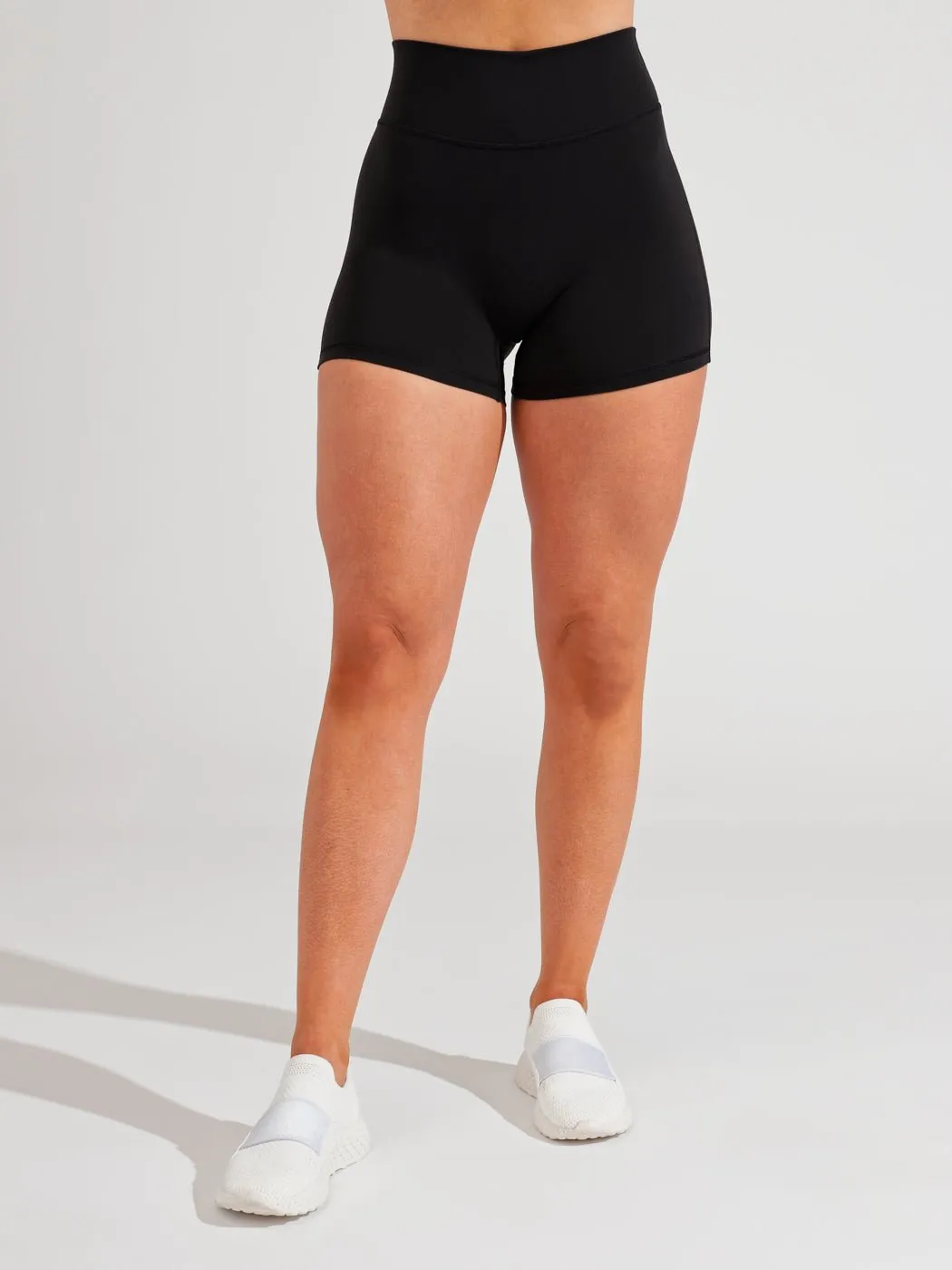 Legacy Short 4" - Onyx Black