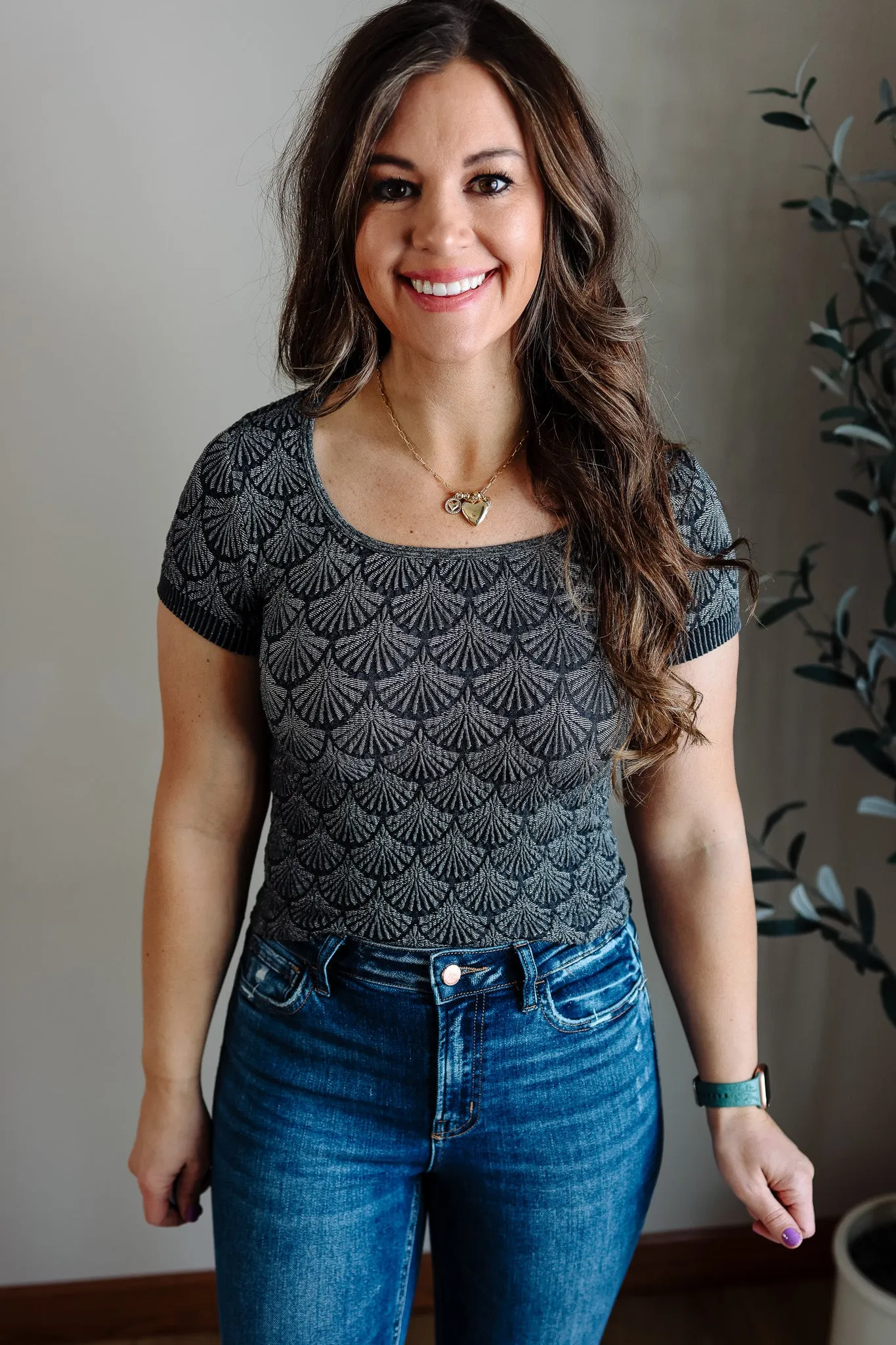 Luna Textured Scoop Tee - Black