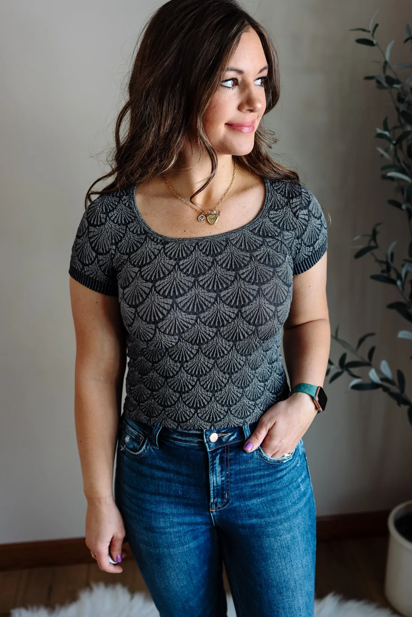 Luna Textured Scoop Tee - Black