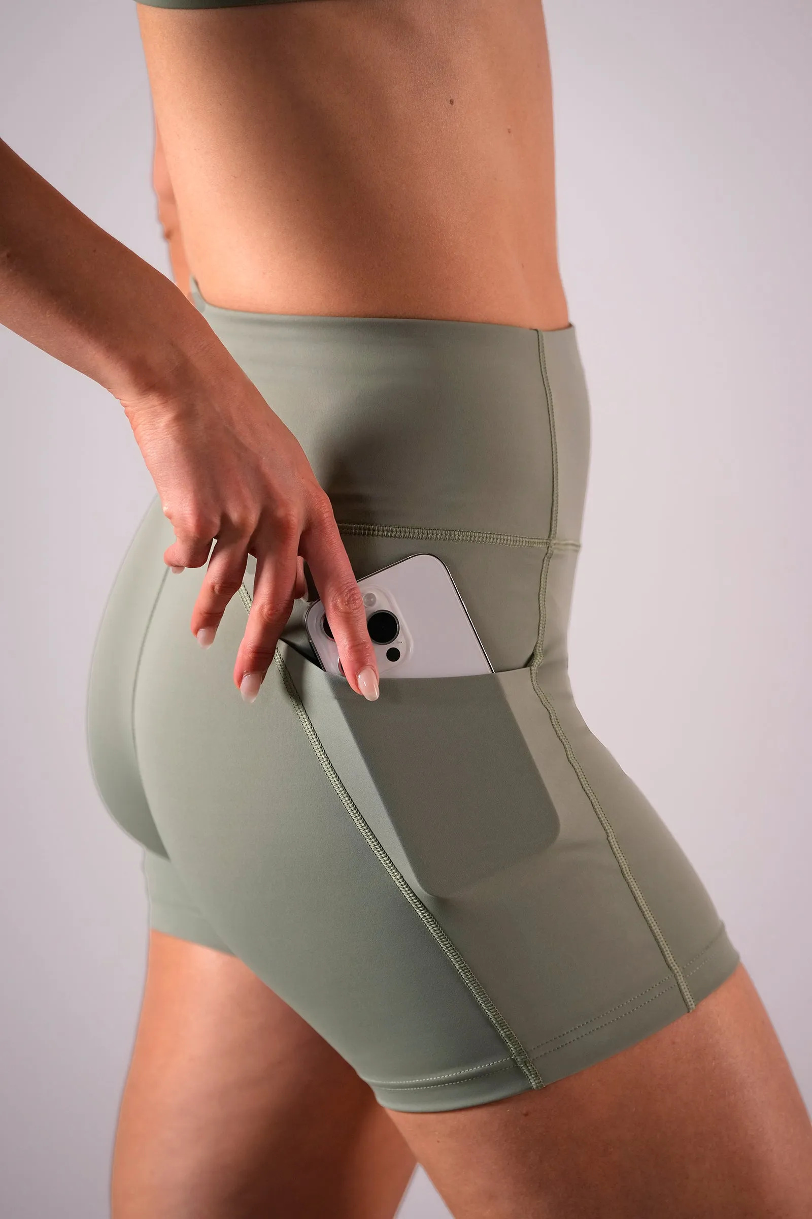 Member Exclusive: Women's BODYSENSE 2.0 Shorts