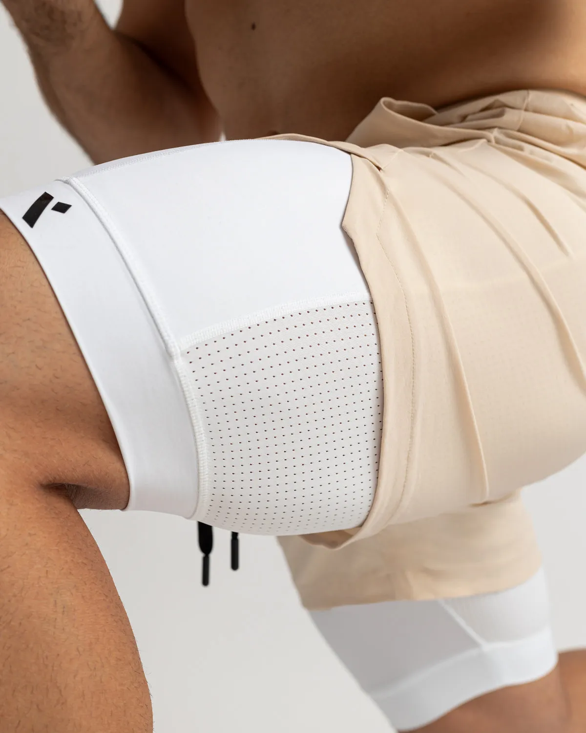 Power 2-in-1 Shorts - Cream