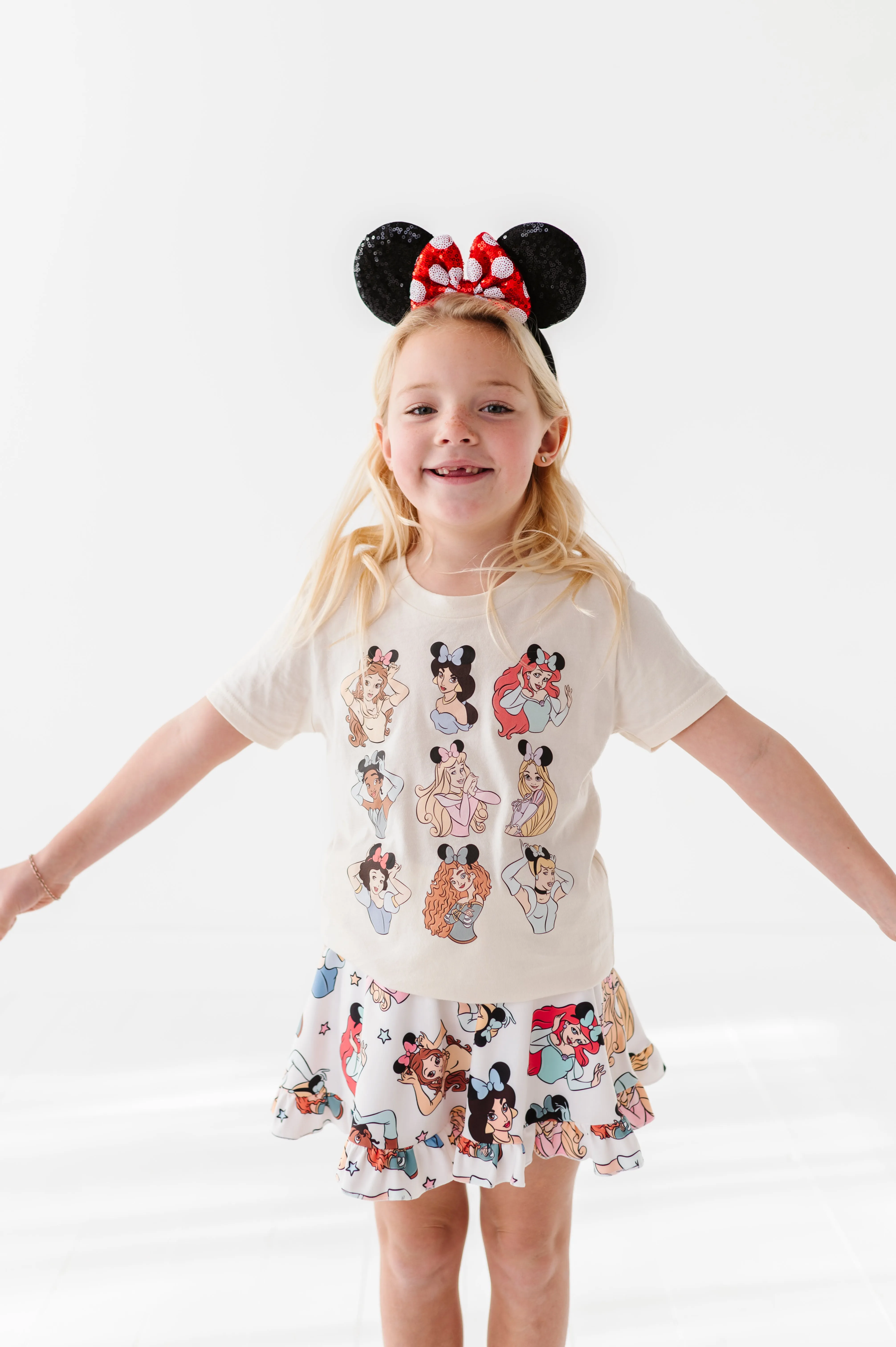 PRINCESSES | CREAM KIDS TEE (*SHIPS MID-MARCH*