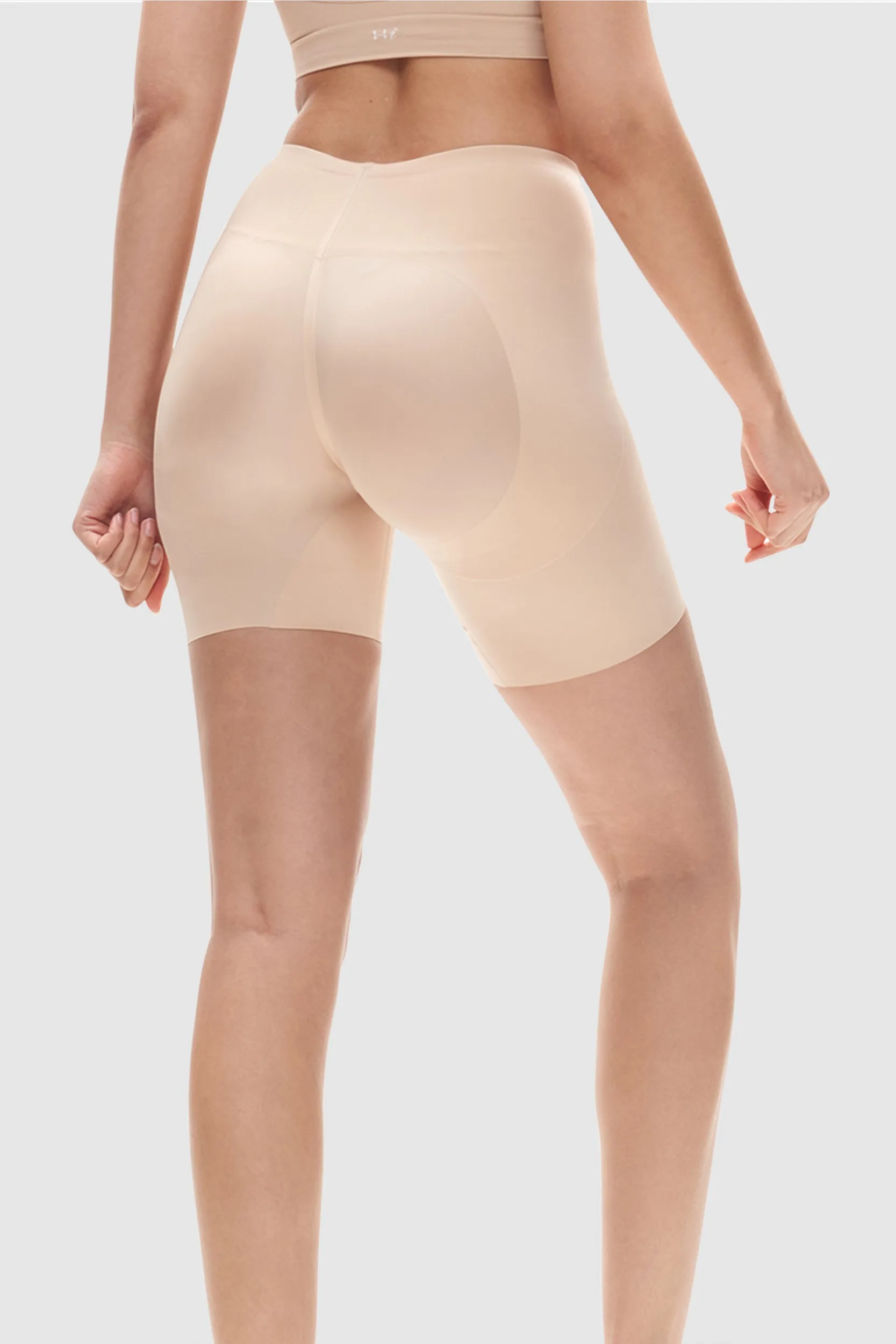 Sculpting Perforated Highlight Shorts Almond