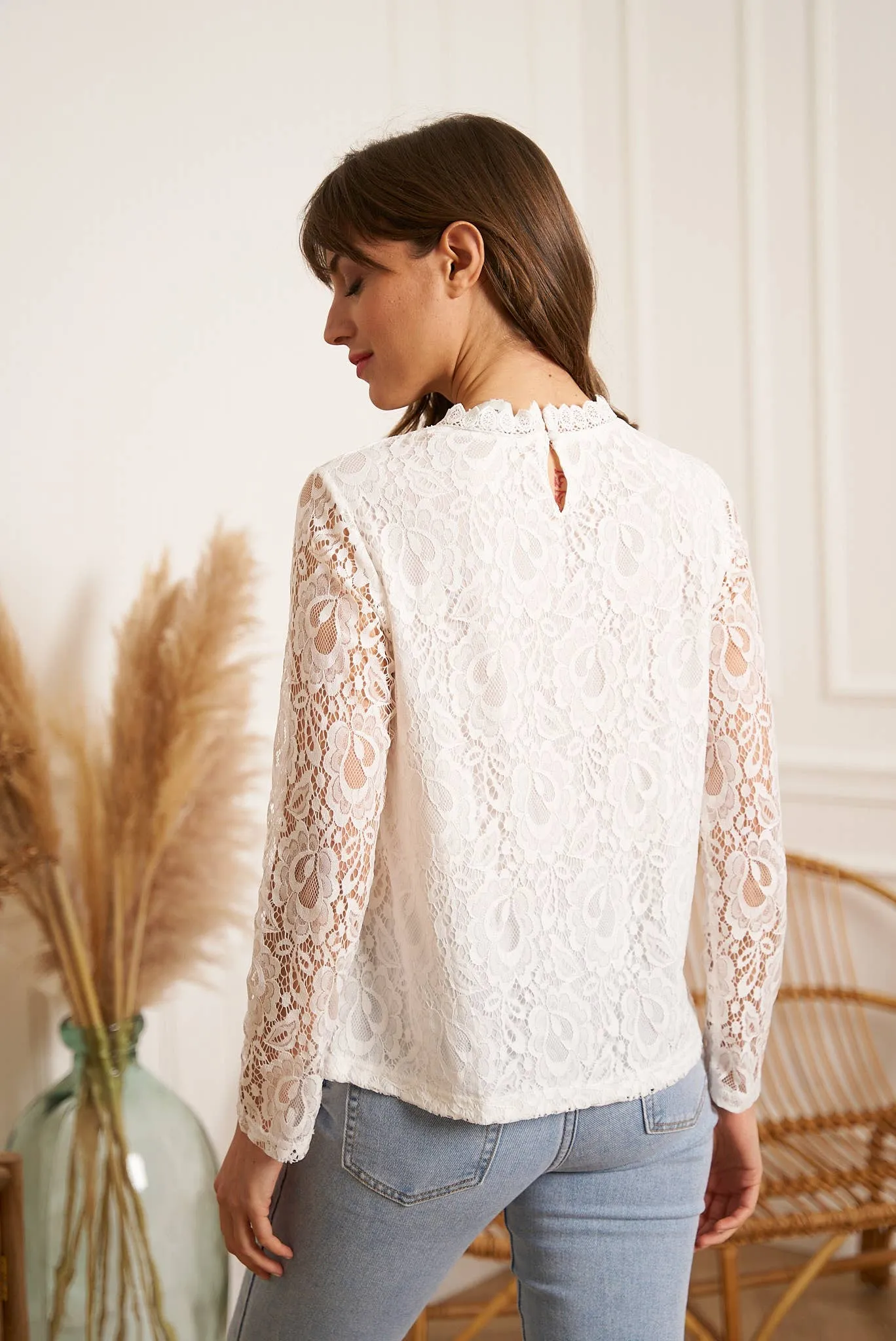 Tiffany Lace Blouse with Bands and Long Sleeves