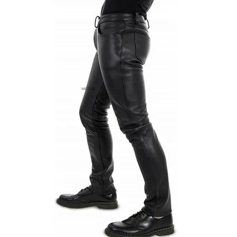 Urban Elegance - Moderne Herren Kunstlederhosen