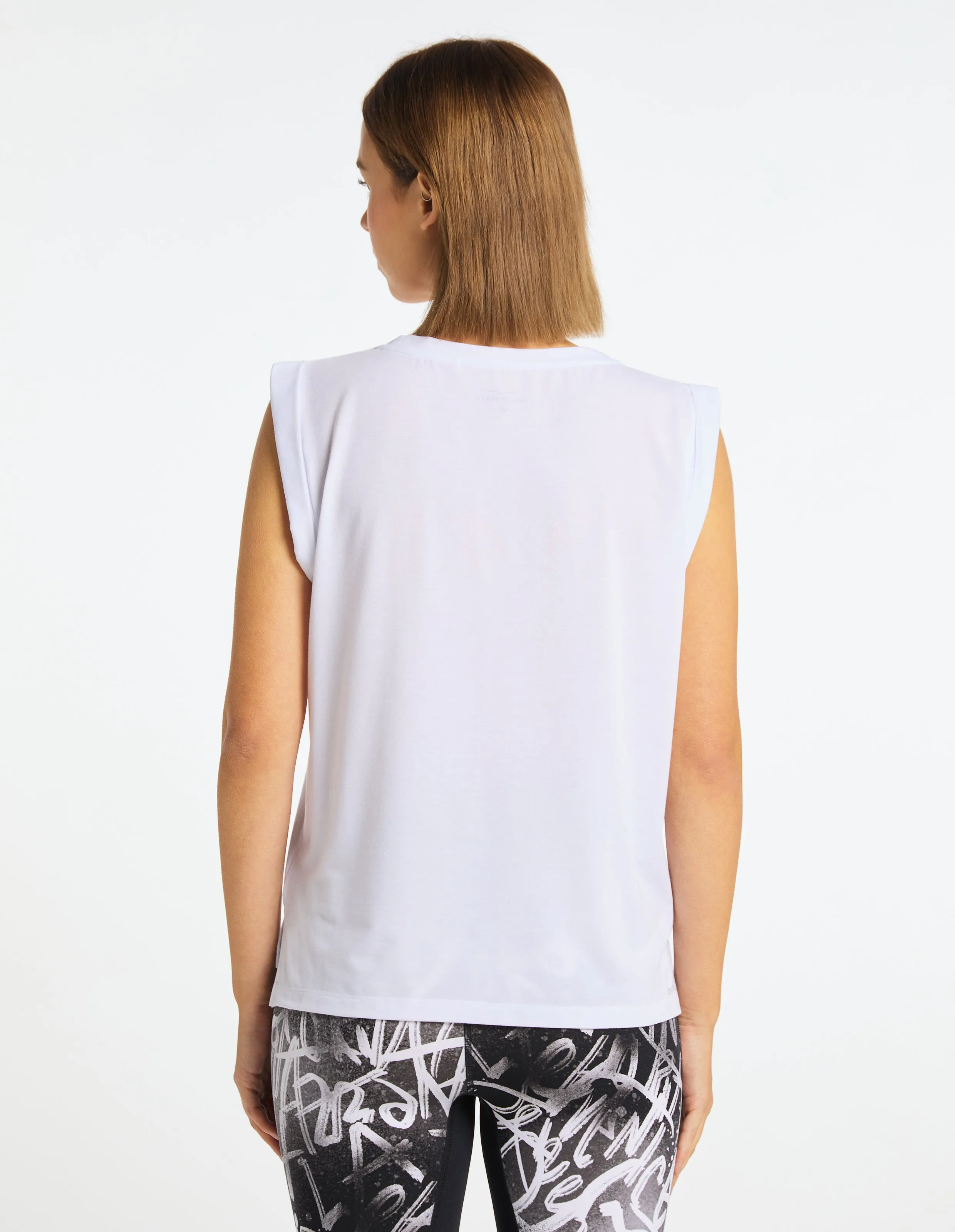VB_Chayanne DCTL 01 T-Shirt