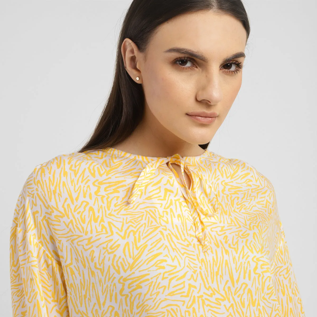 Women Regular Fit Tops
