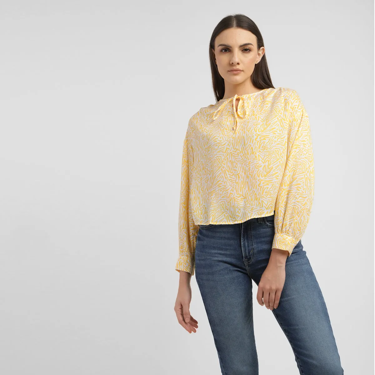 Women Regular Fit Tops